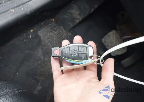 2014 Mercedes-Benz Cla 250 z USA, uszkodzony, nr VIN WDDSJ4EB7EN137668